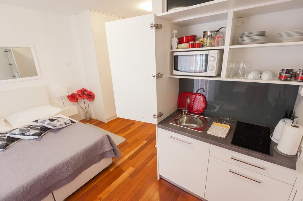 Room Mare Zadar Buitenkant foto